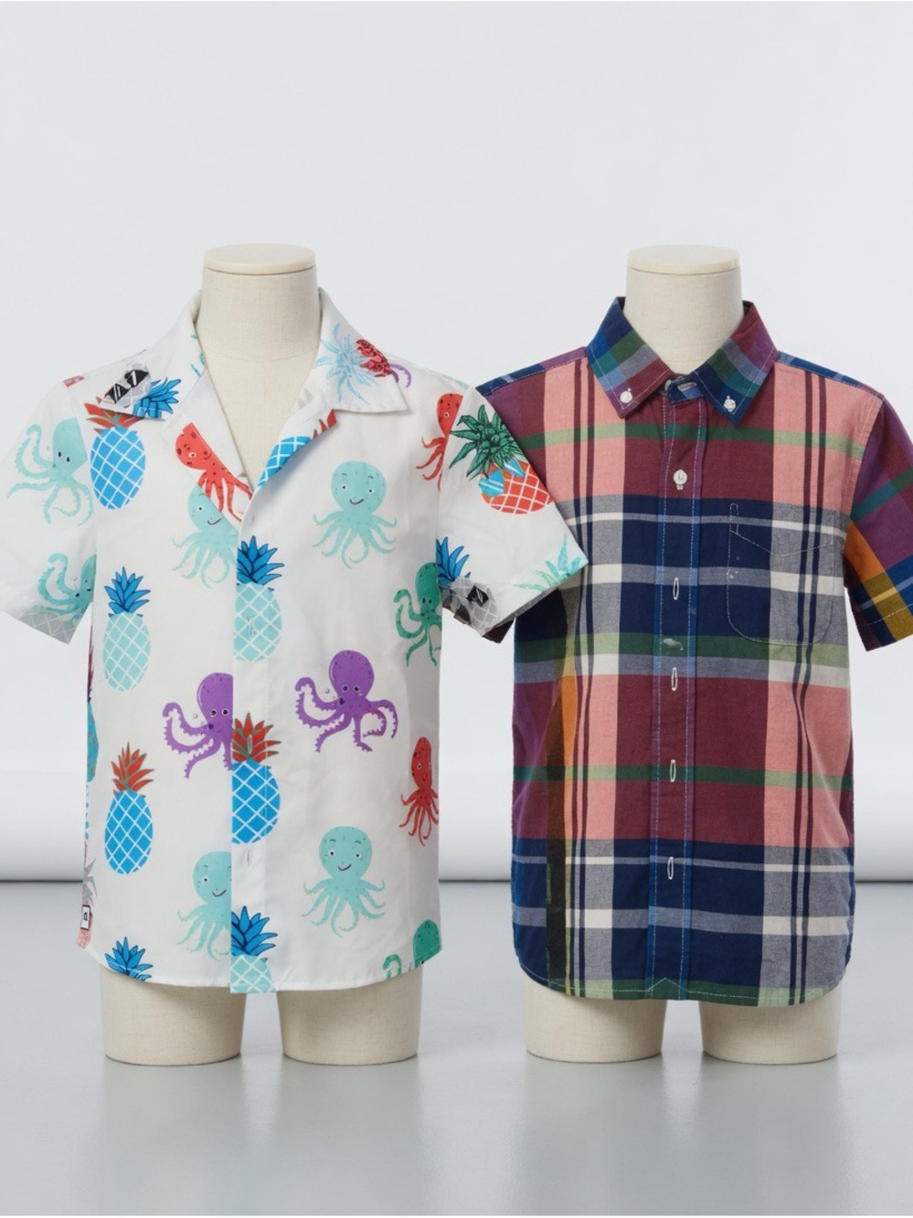 Short sleeve button downs size small/8 boys